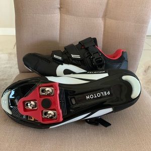Peloton Cycling Shoes With Cleats Sz 39